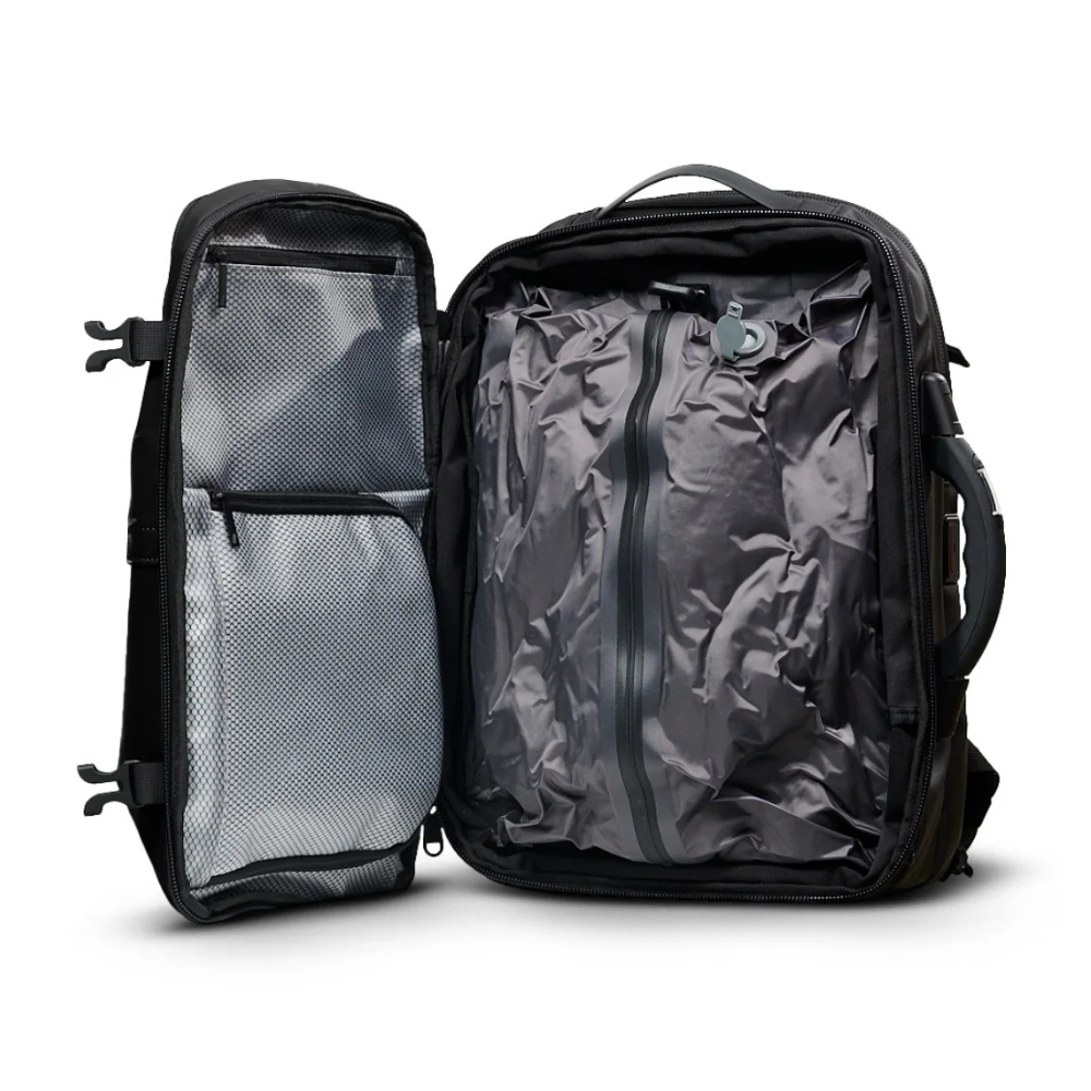 AirPack Ultra - Travel backpack